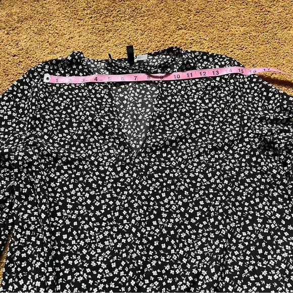 H&M Floral Black and White Peasant Dress - Picture 2 of 5